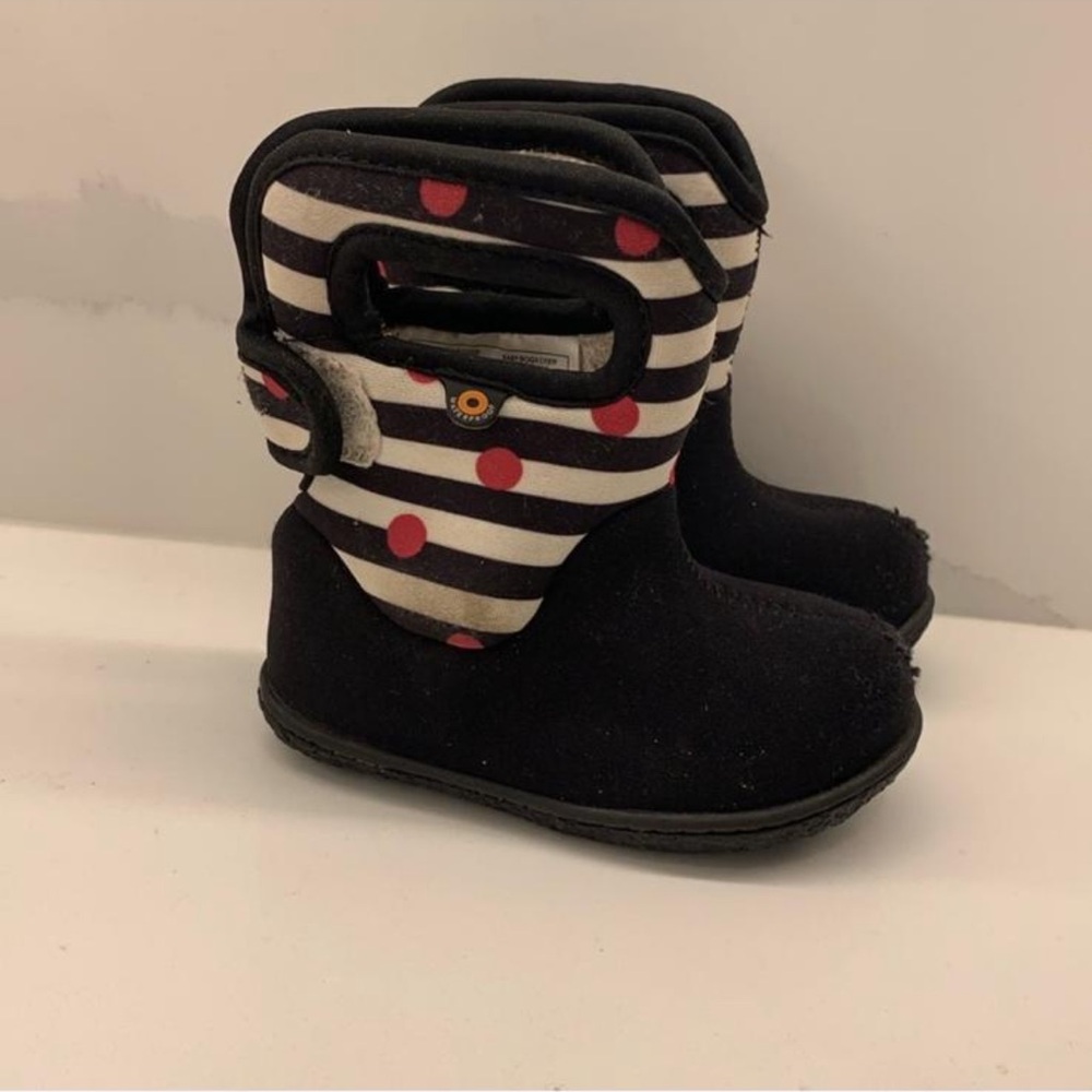 Bogs Kids Black Boots with Striped and Red Dot Design sz 4 good condition